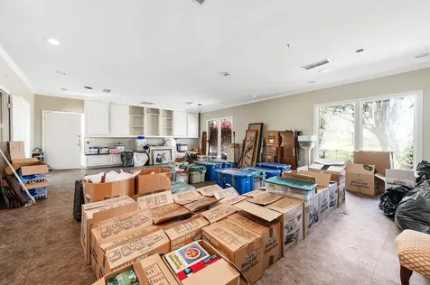 2401 Flora/cr 422 Road Alvin TX 77511
