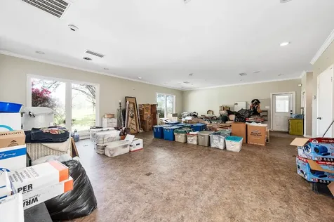 2401 Flora/cr 422 Road Alvin TX 77511