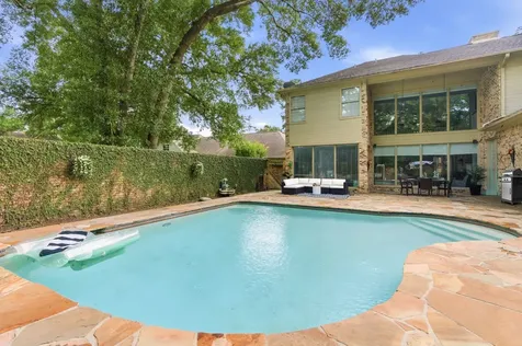 901 Longmire Road 56 Conroe TX 77304