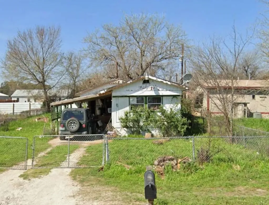 5526 Lake View Drive Granbury TX 76048