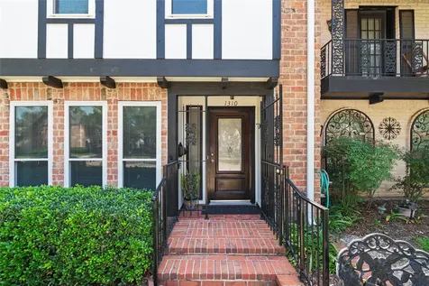 1310 Country Place Drive Houston TX 77079