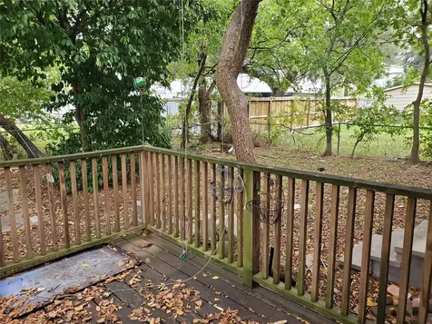 1712 Mckee Street Houston TX 77009