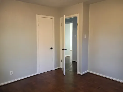 811 Loper Street Houston TX 77017