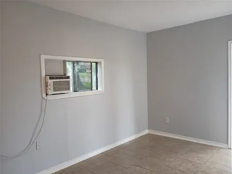 811 Loper Street Houston TX 77017