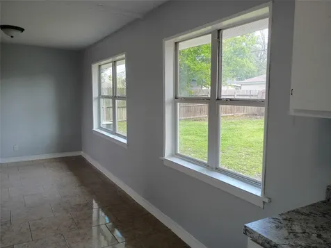 811 Loper Street Houston TX 77017