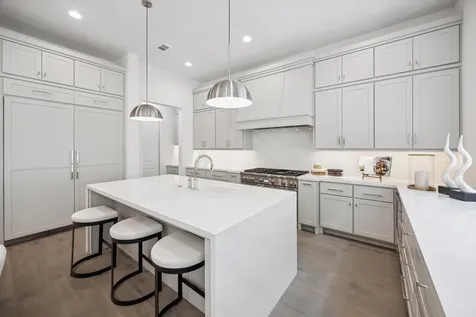 27 Wentworth Place Lane Houston TX 77027