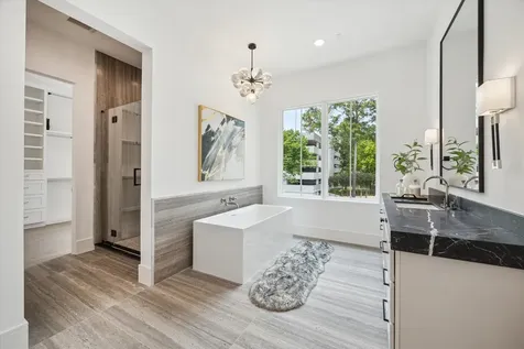 27 Wentworth Place Lane Houston TX 77027