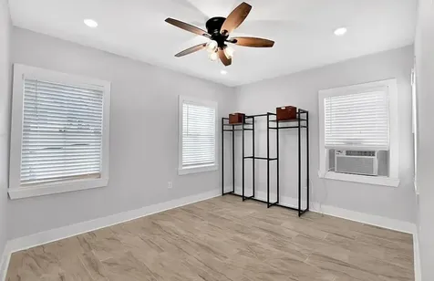 1606 Avenue L Galveston TX 77550