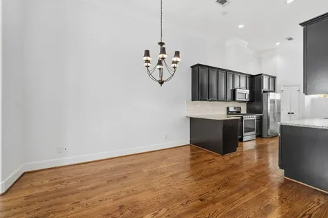 617 W 24th Street Houston TX 77008