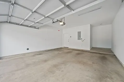 617 W 24th Street Houston TX 77008