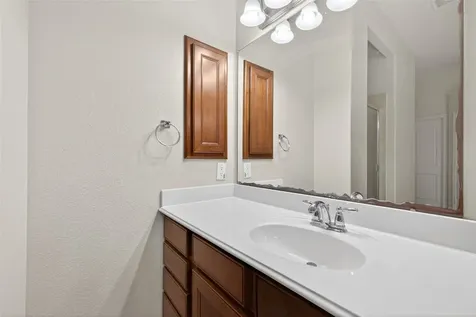 5215 Field Briar Lane Sugar Land TX 77479