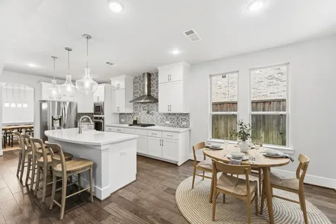 118 N Winter Sunrise Circle The Woodlands TX 77375