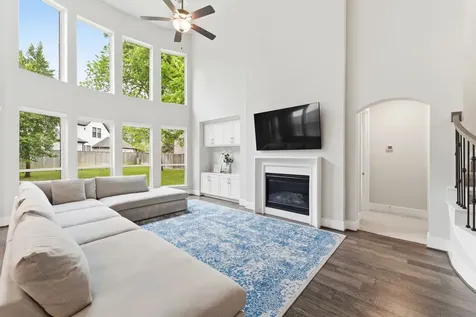 118 N Winter Sunrise Circle The Woodlands TX 77375