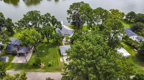 15134 Cozy Cove Lane Willis TX 77318