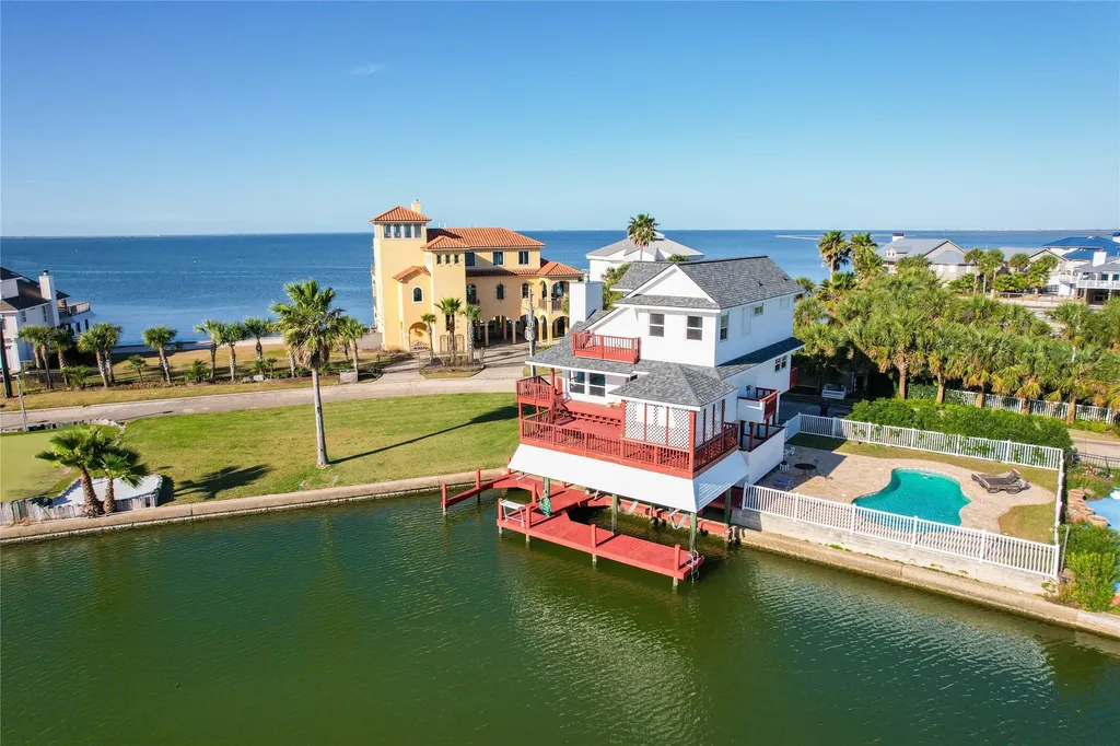 16619 Bayfront Drive Jamaica Beach TX 77554
