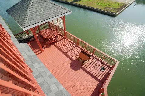 16619 Bayfront Drive Jamaica Beach TX 77554