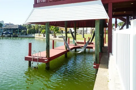 16619 Bayfront Drive Jamaica Beach TX 77554