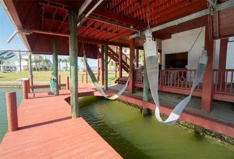 16619 Bayfront Drive Jamaica Beach TX 77554