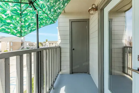 3220 69th Street F5 Galveston TX 77551