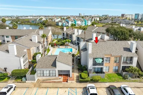 3220 69th Street F5 Galveston TX 77551