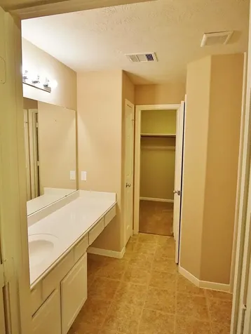13051 Iris Garden Lane Houston TX 77044