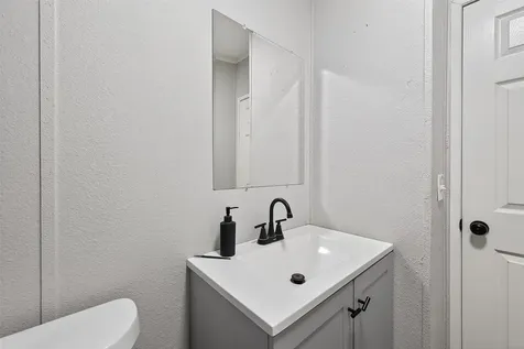 497 Road 5603 Cleveland TX 77327