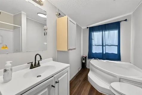 497 Road 5603 Cleveland TX 77327