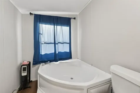 497 Road 5603 Cleveland TX 77327