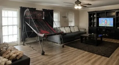 513 Scott Street Tye TX 79563