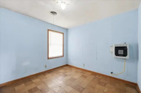 1709 Robin Avenue Orange TX 77632
