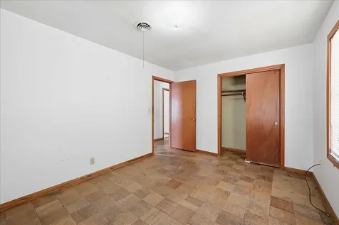 1709 Robin Avenue Orange TX 77632