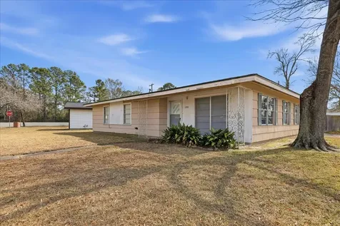 1709 Robin Avenue Orange TX 77632