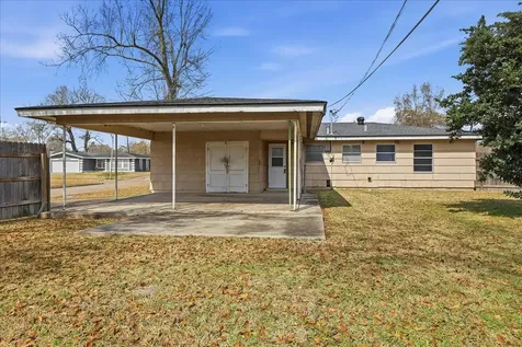 1709 Robin Avenue Orange TX 77632