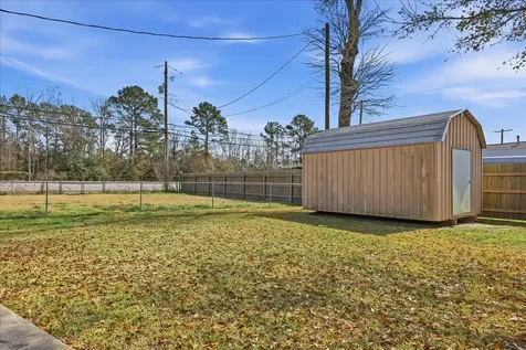 1709 Robin Avenue Orange TX 77632