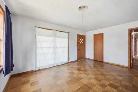 1709 Robin Avenue Orange TX 77632