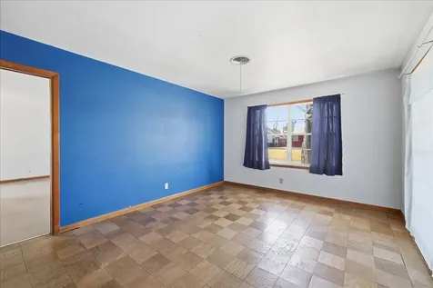 1709 Robin Avenue Orange TX 77632