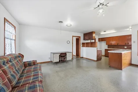 1709 Robin Avenue Orange TX 77632