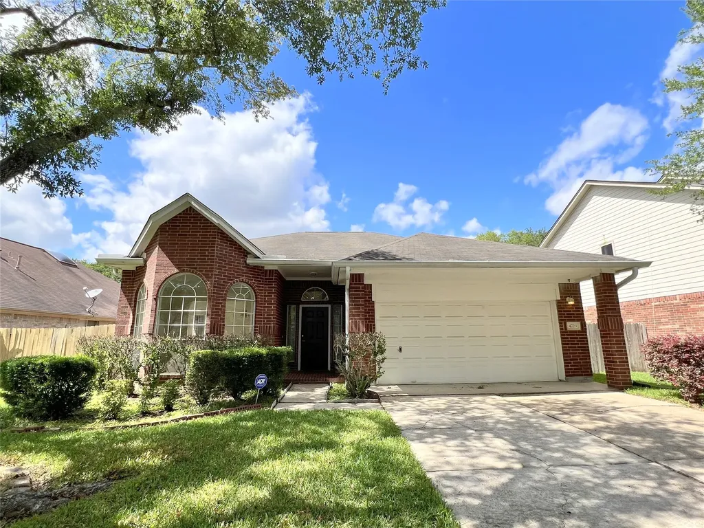 4723 Silverlake Drive Sugar Land TX 77479