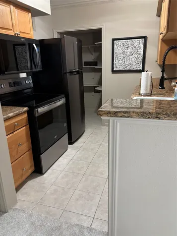 2121 Fountain View Drive 39 Houston TX 77057