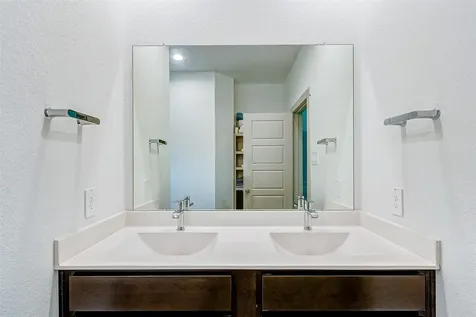 12514 Walmgate Court Houston TX 77047