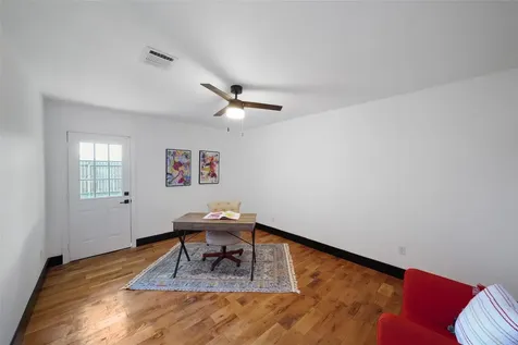 701 W 39th Street Houston TX 77018
