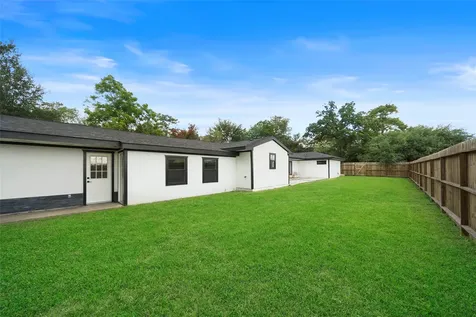 701 W 39th Street Houston TX 77018