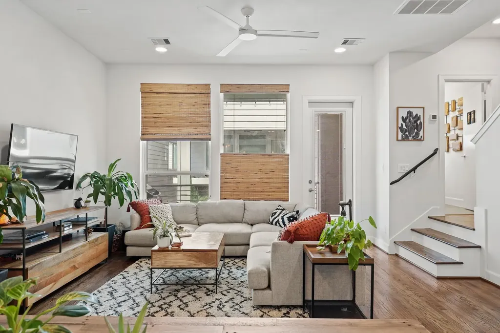 1739 Eado Point Lane Houston TX 77003