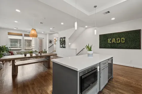 1739 Eado Point Lane Houston TX 77003