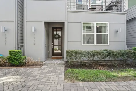 1739 Eado Point Lane Houston TX 77003