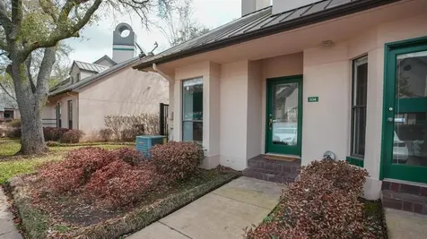 4144 Greystone Way 104 Sugar Land TX 77479