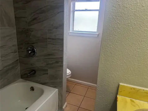 1922 Bunzel Street Houston TX 77088