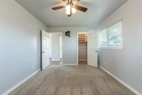 442 Pompano Street Bayou Vista TX 77563