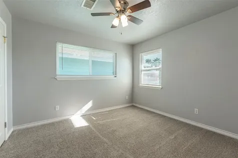 442 Pompano Street Bayou Vista TX 77563