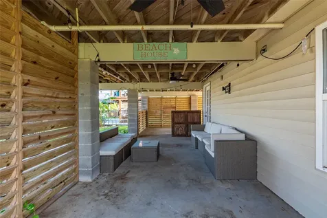 442 Pompano Street Bayou Vista TX 77563